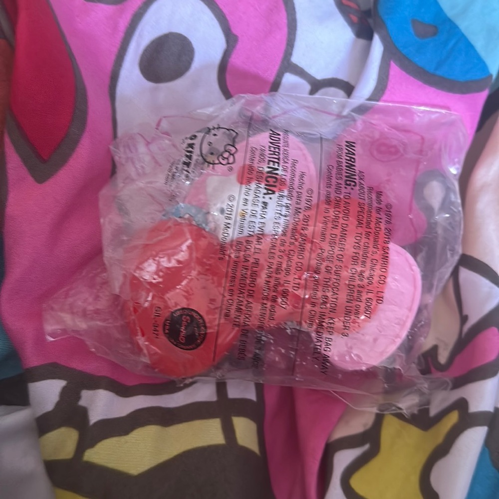 hello kitty mcdonalds bow & mirror container